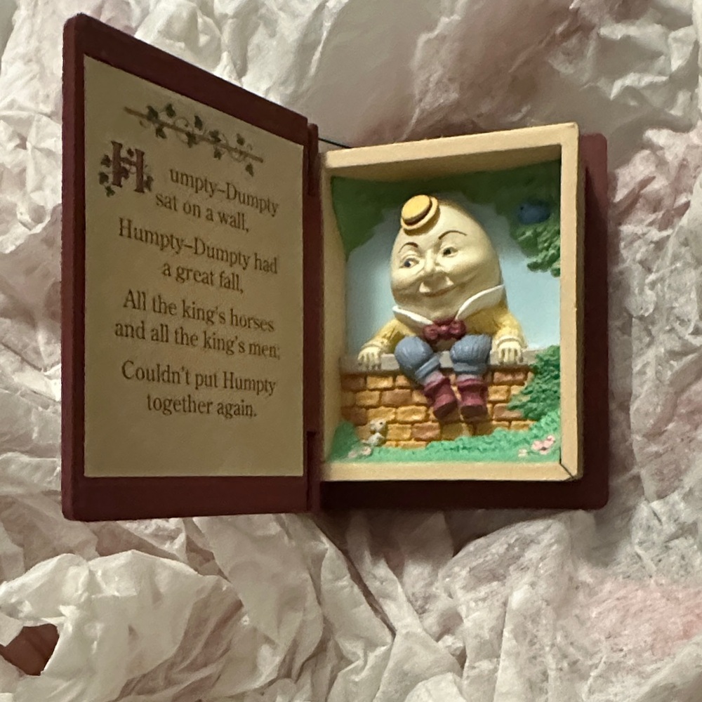 Vintage Hallmark Humpty Dumpty Book Ornament